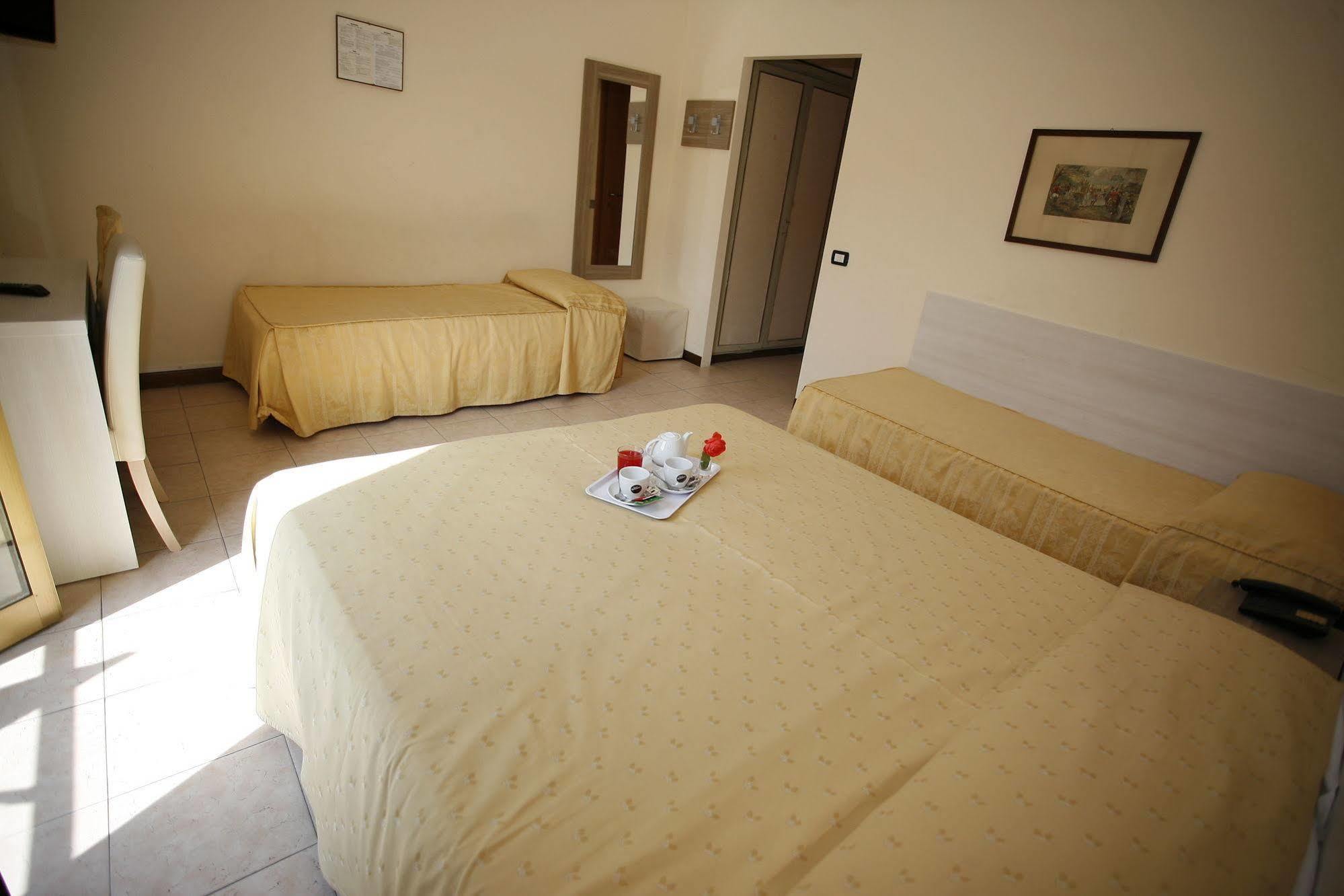 Hotel Adler Milánó Kültér fotó