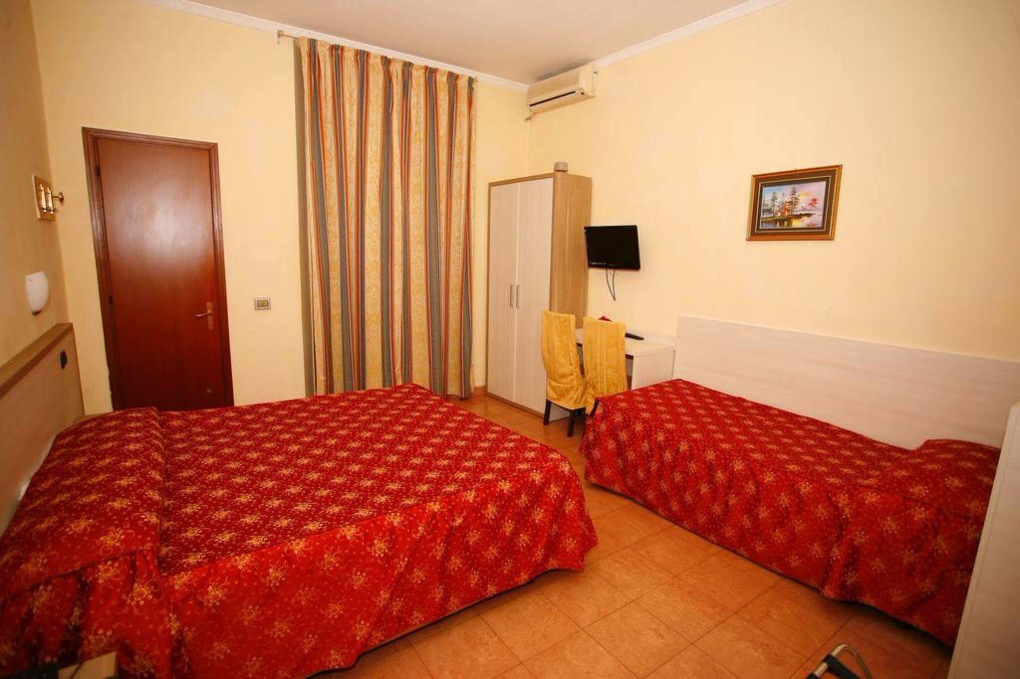 Hotel Adler Milánó Kültér fotó